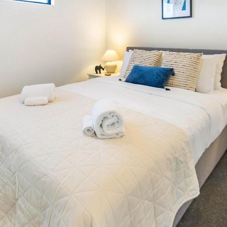 כרייסטצ'רץ' Cozy 3 Bedroom Near Hagley Park W/Garage מראה חיצוני תמונה