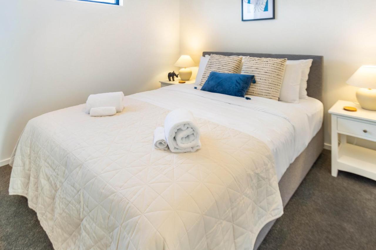 כרייסטצ'רץ' Cozy 3 Bedroom Near Hagley Park W/Garage מראה חיצוני תמונה