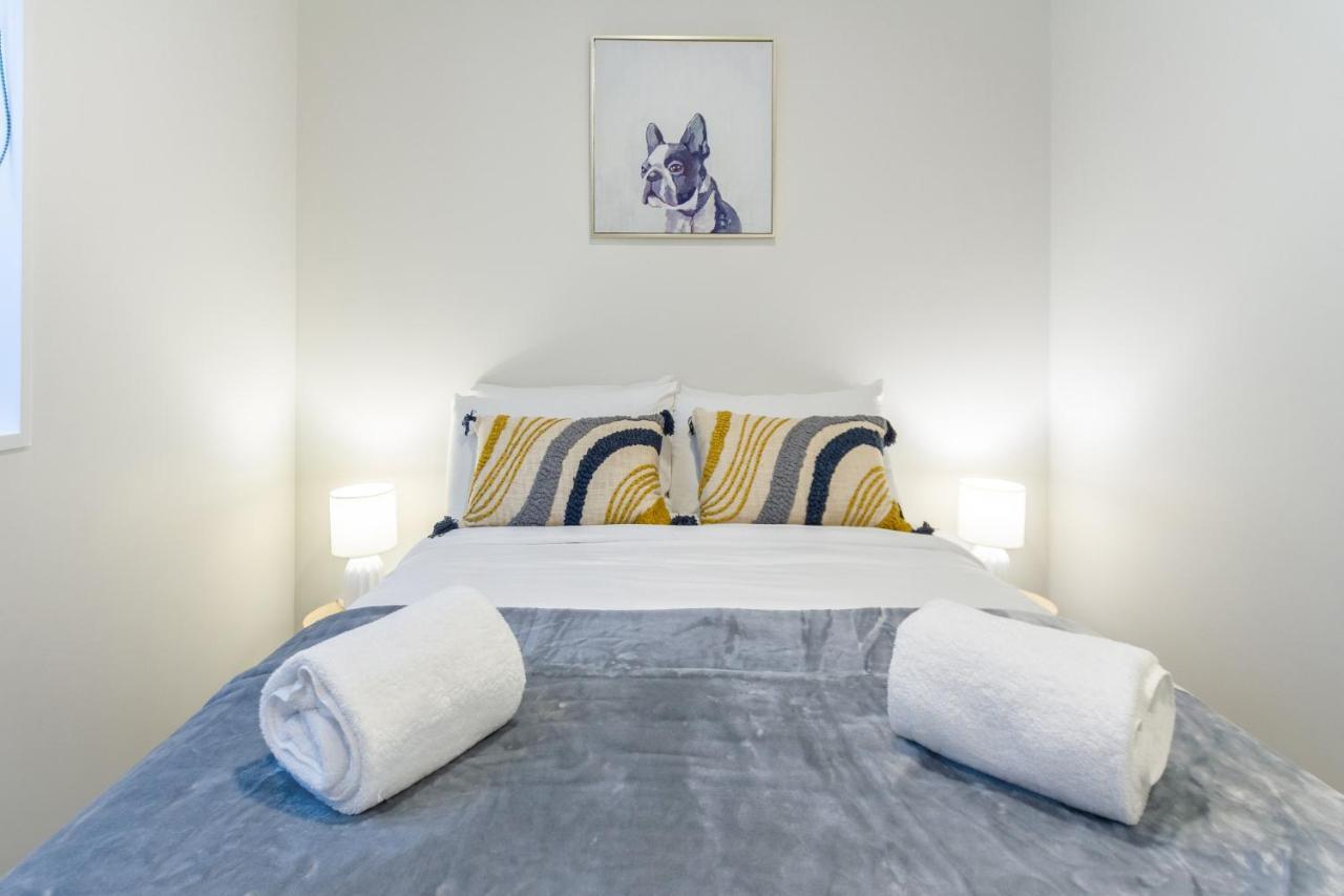 כרייסטצ'רץ' Cozy 3 Bedroom Near Hagley Park W/Garage מראה חיצוני תמונה