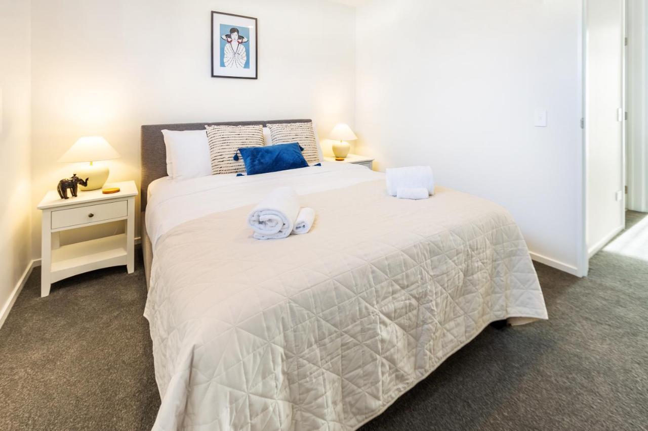 כרייסטצ'רץ' Cozy 3 Bedroom Near Hagley Park W/Garage מראה חיצוני תמונה